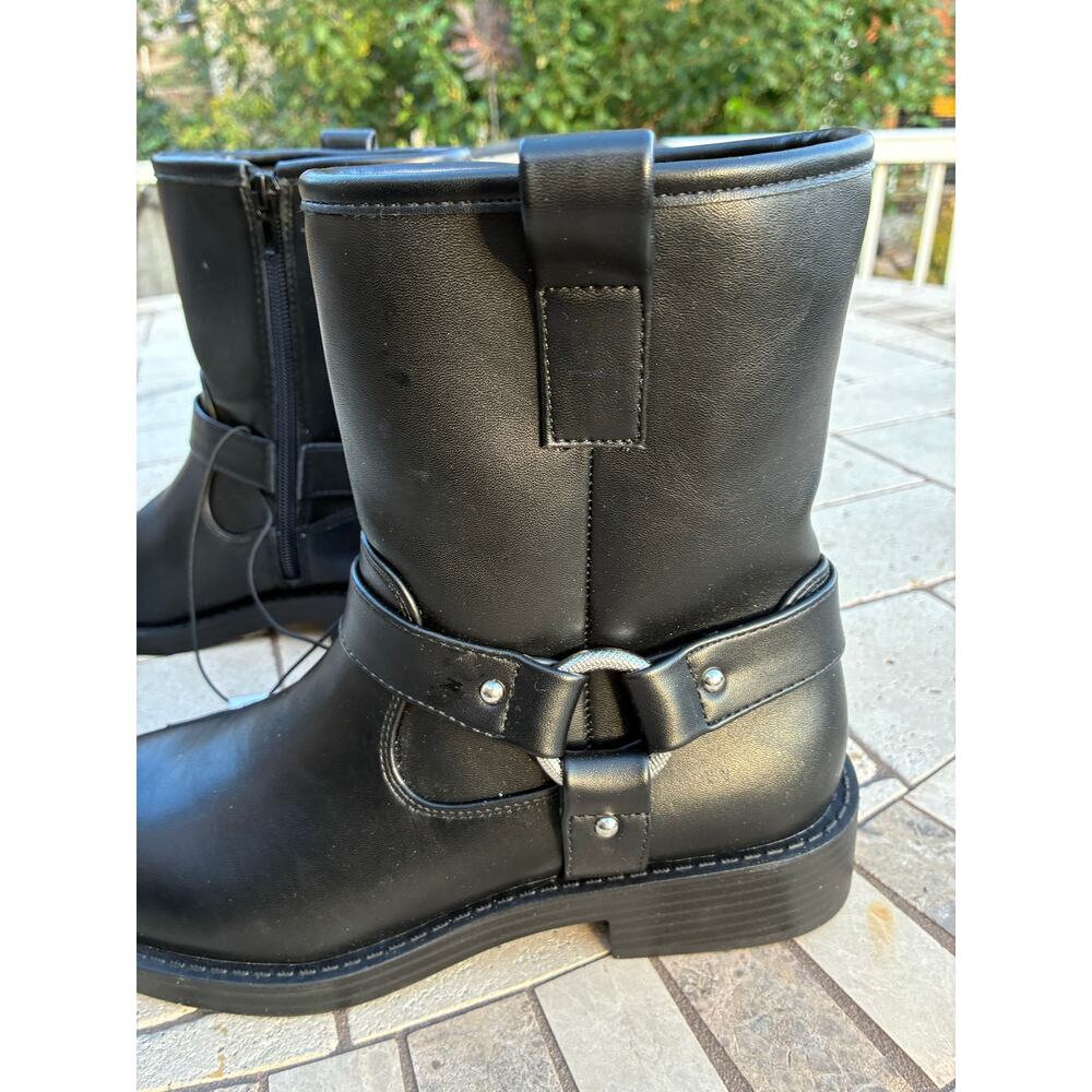 Dolce Vita Biker Boots Black Moto Side Zipper Low Block Heel Size 9 - Picture 4 of 9